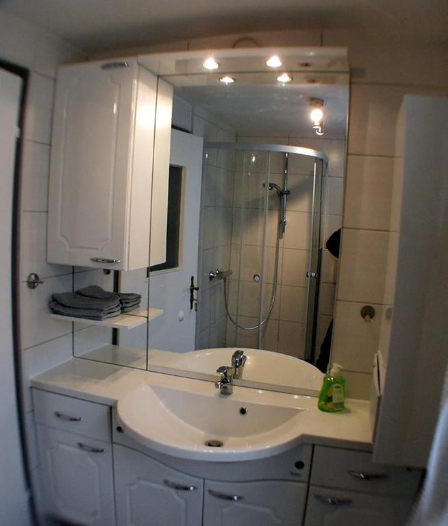 Ferienhaus Vom Bahratal Hausen  Phòng bức ảnh